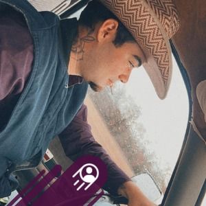 Meet your Posher, Christopher